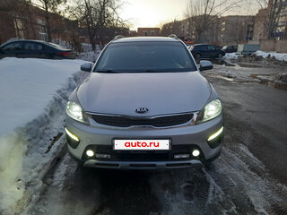 2019 Kia Rio X-Line IV, серебристый, 1700000 рублей, вид 1