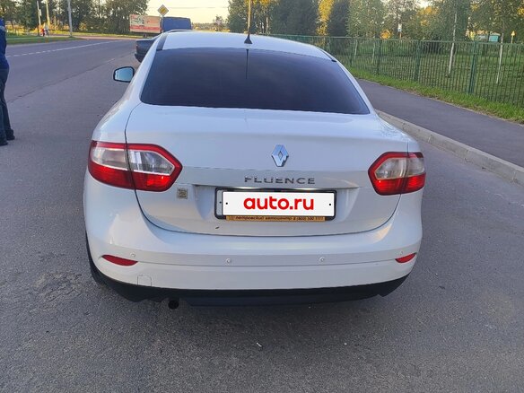 2011 Renault Fluence I, белый, 530000 рублей - вид 2