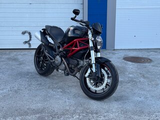 Ducati Monster 796