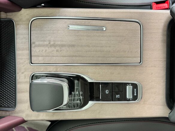 2025 Hongqi HS7 II, чёрный - вид 19