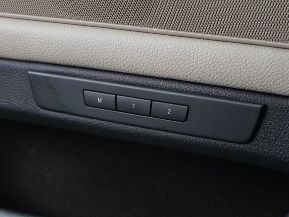 2010 BMW 5 серии 523i VI (F10/F11/F07), чёрный, 1849000 рублей - вид 17