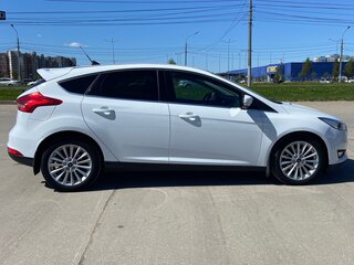 2017 Ford Focus III Рестайлинг, белый, 1470000 рублей, вид 5
