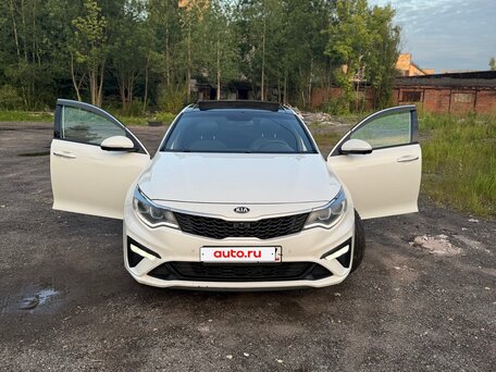 2018 Kia Optima IV Рестайлинг, белый, 1550000 рублей, вид 2