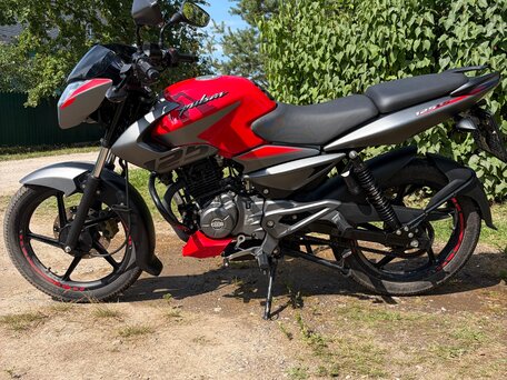 2024 Bajaj Pulsar 125, красный, 200000 рублей, вид 3