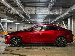 2019 Mazda 3 IV (BP), красный, 1799999 рублей, вид 3