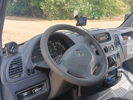 2000 Mercedes-Benz Sprinter Classic, белый, 1350000 рублей, вид 3