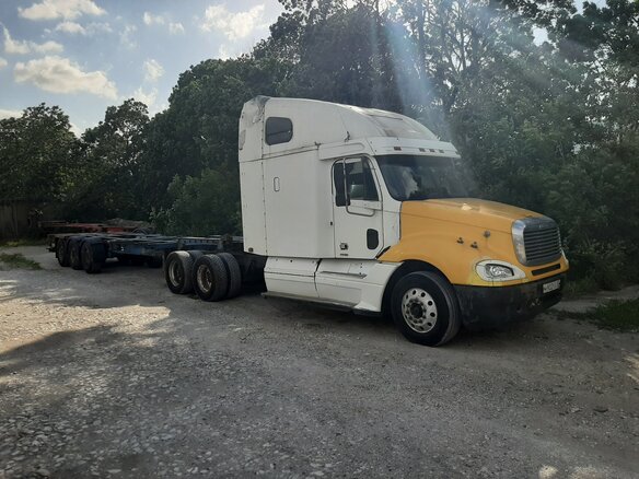 2002 Freightliner Columbia, белый, 950000 рублей - вид 6