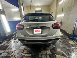 2017 Mercedes-Benz GLA 180 I (X156) Рестайлинг, белый, 1880000 рублей, вид 4