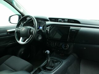 2019 Toyota Hilux VIII, белый, 3495000 рублей, вид 3