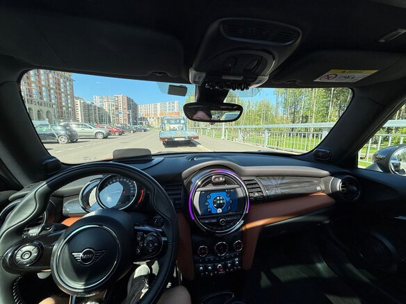 2019 Mini Hatch Cooper S III (F55/F56) Рестайлинг, оранжевый, 3050000 рублей - вид 11