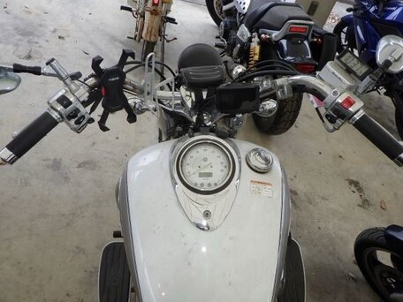 2009 Yamaha XVS1100, серебристый, 432000 рублей, вид 5
