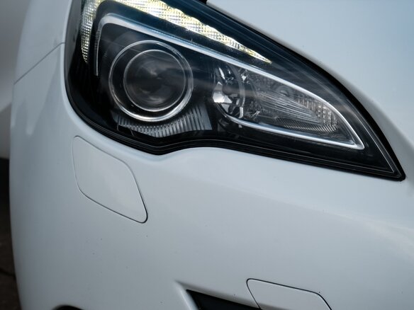 2012 Opel Astra GTC J Рестайлинг, белый, 880000 рублей - вид 3