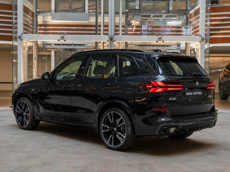 2026 BMW X5 40i IV (G05/G18) Рестайлинг, чёрный, 16090000 рублей, вид 4