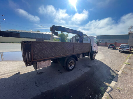 1991 Isuzu Forward (F-Series), белый, 2380000 рублей, вид 5