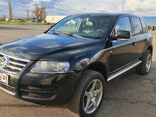 2006 Volkswagen Touareg I, чёрный, 1050000 рублей, вид 1