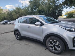 2019 Kia Sportage IV Рестайлинг, серебристый, 2180000 рублей, вид 5