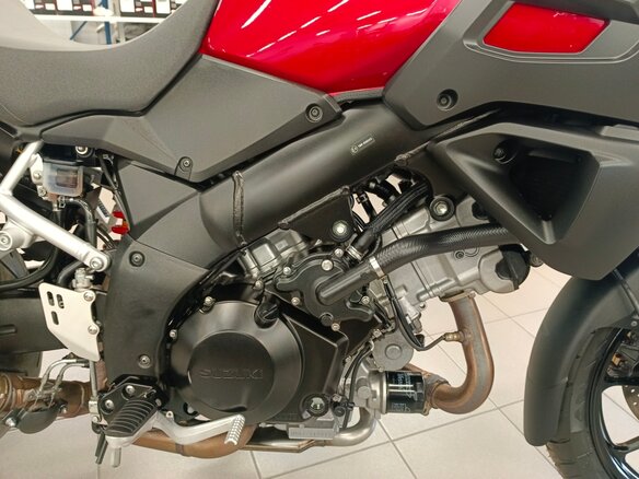 2014 Suzuki V-Strom 1000, красный, 630000 рублей - вид 9
