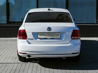 2018 Volkswagen Polo V Рестайлинг, белый, 785000 рублей, вид 4