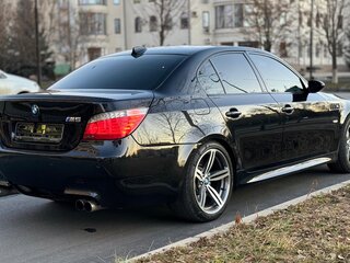 2007 BMW M5 IV (E60/E61), чёрный, 2350000 рублей, вид 2