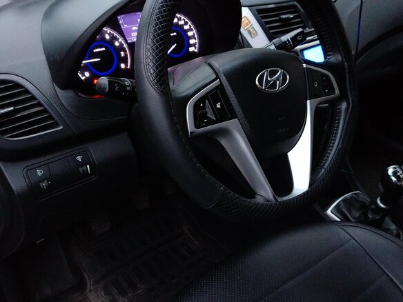 2011 Hyundai Solaris I, голубой, 640000 рублей - вид 13