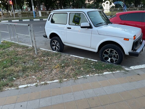 2023 Lada (ВАЗ) Niva Legend Euro-2 I, белый, 975000 рублей - вид 4