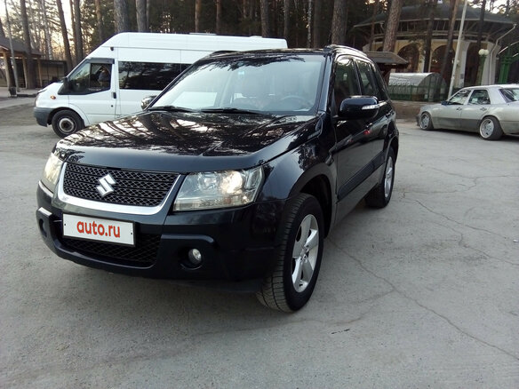 2011 Suzuki Grand Vitara II Рестайлинг, чёрный - вид 2
