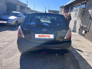 2006 Kia Rio II, чёрный, 370000 рублей, вид 3