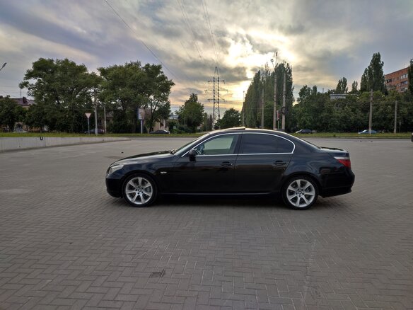 2003 BMW 5 серии 530i V (E60/E61), чёрный, 900000 рублей - вид 8