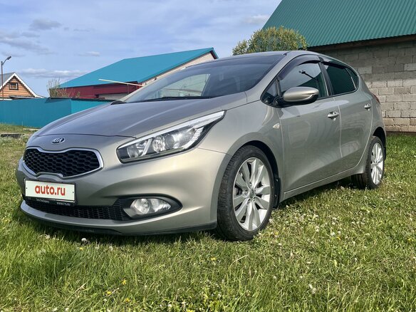 2014 Kia Ceed II, серебристый, 1400000 рублей