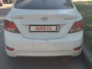 2013 Hyundai Solaris I, белый, 470000 рублей, вид 3