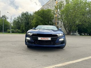 2019 Chevrolet Camaro 10-speed VI Рестайлинг, синий, 3600000 рублей, вид 5