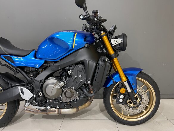 2023 Yamaha XSR900, синий, 1220000 рублей - вид 12