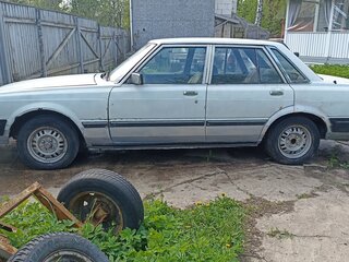 1984 Toyota Cressida II (X50, X60), белый, 210000 рублей, вид 2