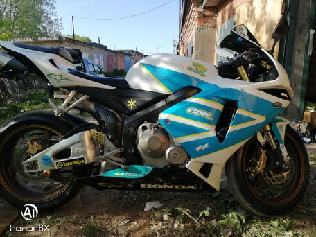 2005 Honda CBR 600RR, белый, 500000 рублей, вид 3