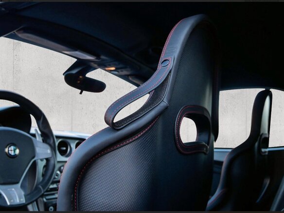 2010 Alfa Romeo 8C Competizione, красный - вид 13
