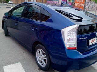 2010 Toyota Prius III (XW30), синий, 1100000 рублей, вид 3