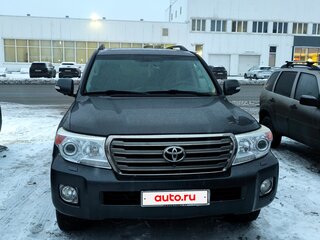 2013 Toyota Land Cruiser 200 Series Рестайлинг 1, серый, 3425000 рублей, вид 2