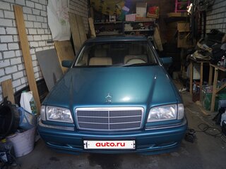 1998 Mercedes-Benz C-Класс 180 I (W202) Рестайлинг, зелёный, 1300000 рублей, вид 1