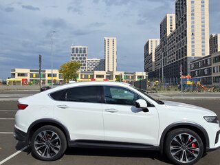 2022 Geely Tugella I Рестайлинг, белый, 2690000 рублей, вид 4