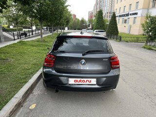 2011 BMW 1 серии 118i II (F20/F21), серый, 1280000 рублей, вид 4