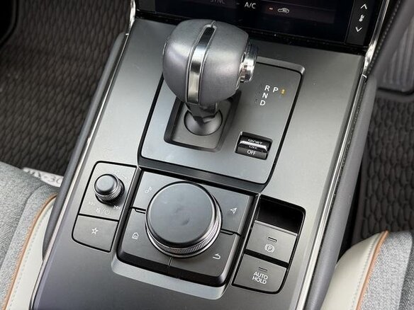 2022 Mazda MX-30 I, белый, 3300000 рублей - вид 17