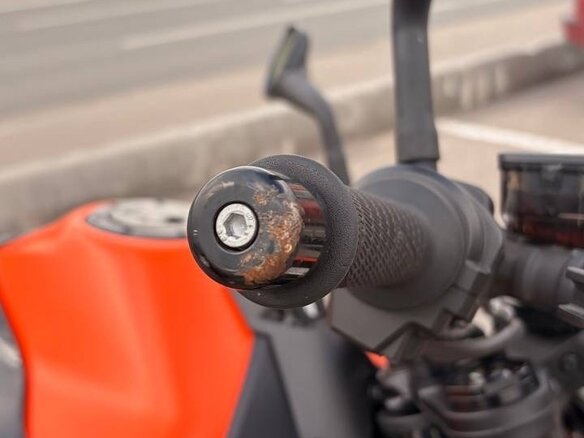 2022 KTM 890 Duke GP, оранжевый, 760000 рублей - вид 8