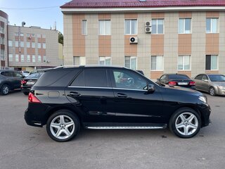 2016 Mercedes-Benz GLE 400 I (W166), чёрный, 3780000 рублей, вид 3