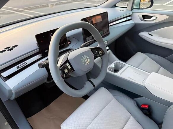 2025 MG 4 EV 42.8 kWh II, зелёный, 1675000 рублей - вид 14