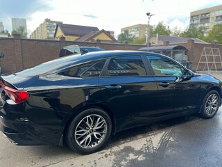 2020 Kia K5 III, чёрный, 1750000 рублей, вид 3