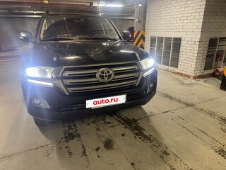 2015 Toyota Land Cruiser 200 Series Рестайлинг 2, чёрный, 7000000 рублей, вид 3