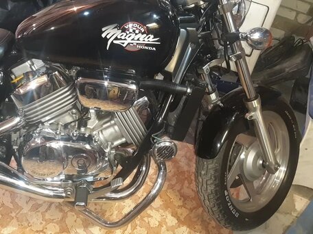 1993 Honda Magna, чёрный, 500000 рублей, вид 4