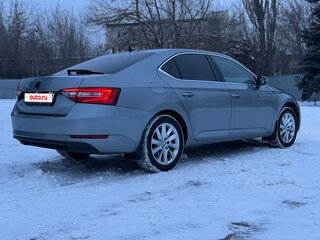 2017 Skoda Superb III, серый, 2150000 рублей, вид 5
