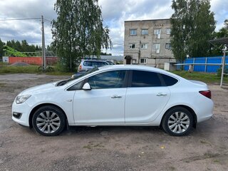 2012 Opel Astra J Рестайлинг, белый, 895000 рублей, вид 3