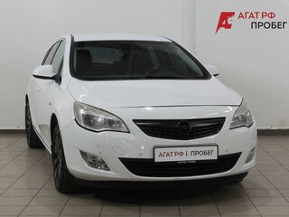 2010 Opel Astra J, белый, 700000 рублей, вид 3